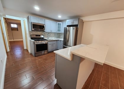 101 East 38th Street - Photo 1