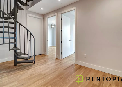 415 Manhattan ave - Photo 1