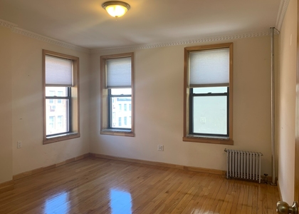 400 East 12th Street - Photo 1