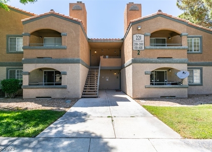 221 Mission Newport Lane - Photo 1