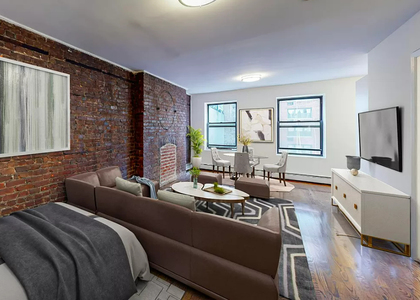 Third Avenue - Photo 1