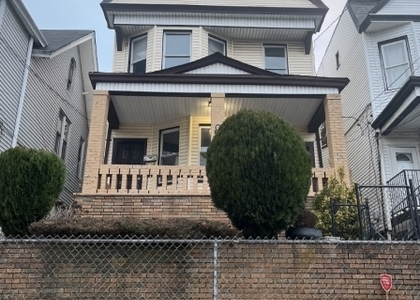 99 Randolph Ave - Photo 1