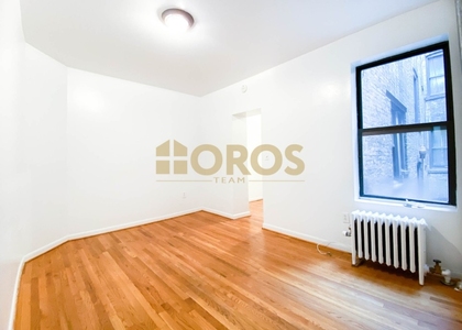 238 East 7th Street - Photo 1