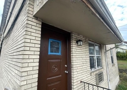 112 Coral St - Photo 1