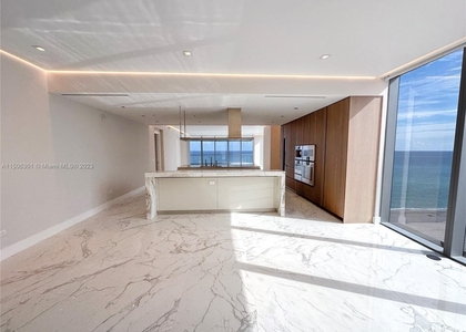 18501 Collins Ave - Photo 1