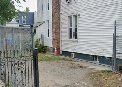 48 Grant Avenue - Photo 1