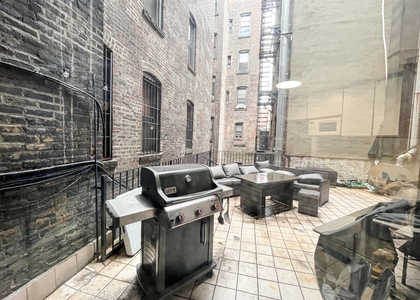 29 7th Avenue South - Photo 1