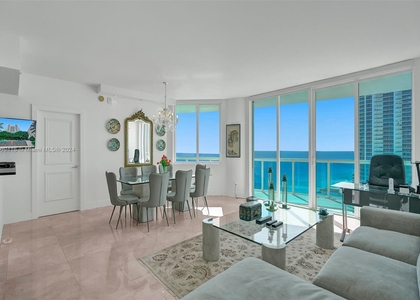 2711 S Ocean Dr - Photo 1