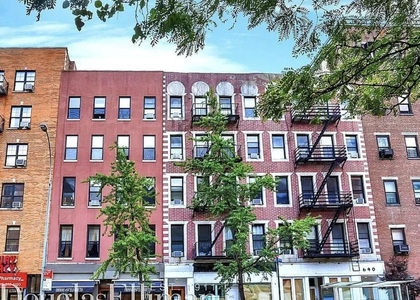 642 Tenth Ave - Photo 1