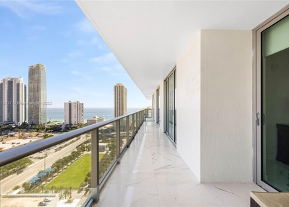 300 Sunny Isles - Photo 1