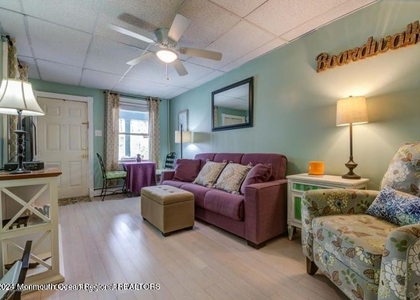 31 Atlantic Avenue - Photo 1