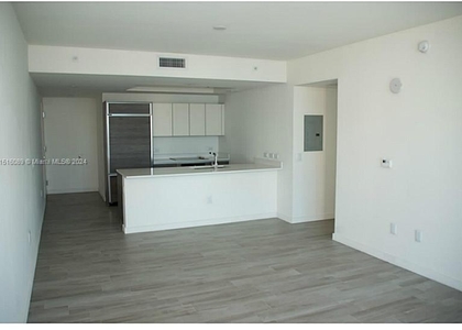 1100 S Miami Av - Photo 1