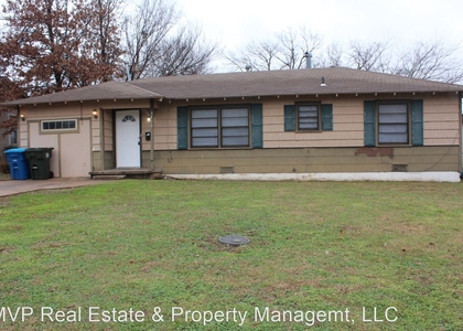 3800 Woodside Dr - Photo 1