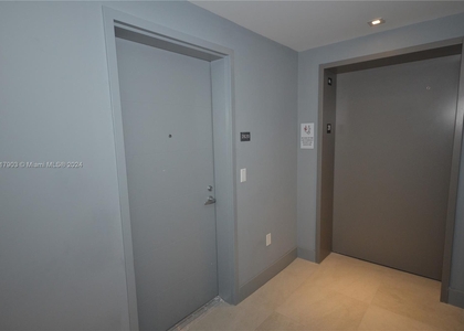 16385 Biscayne Blvd - Photo 1