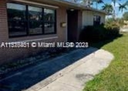 1630 Nw 76th Ave - Photo 1