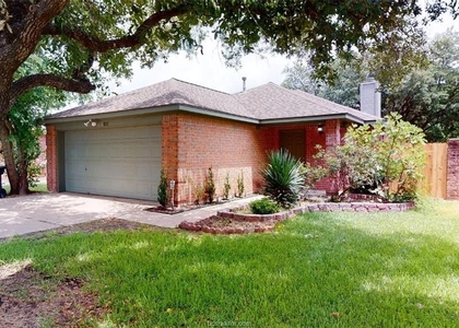 822 Azalea Court - Photo 1