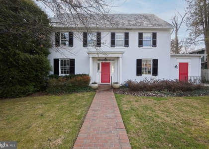 4600 Chevy Chase Boulevard - Photo 1