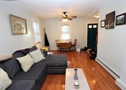 28 Cornwall St - Photo 1