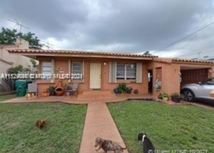 3110 Sw 23rd Ter - Photo 1