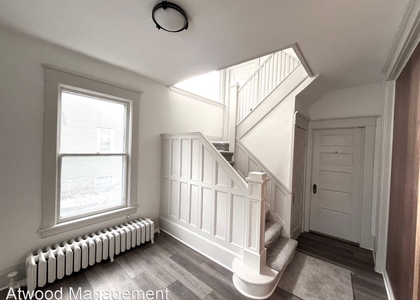 315 East Cherry Street - Photo 1