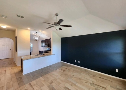 601 Saguaro Drive - Photo 1