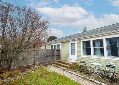 395 Aquidneck Avenue - Photo 1