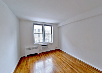 East 58th Street - Photo 1