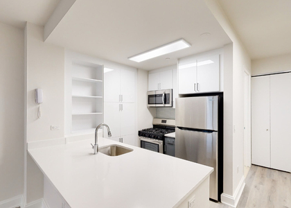 Hanover Square  - Photo 1