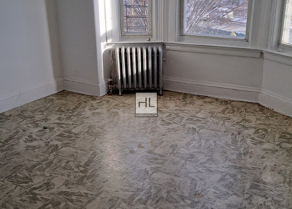 85 Avenue - Photo 1