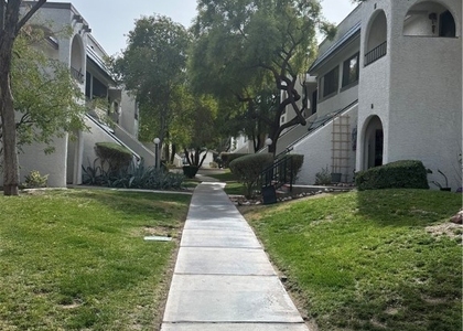 1402 Santa Margarita Street - Photo 1