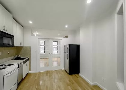 West 48th Street / 10th ave - Photo 1