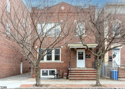 29 Grant St - Photo 1