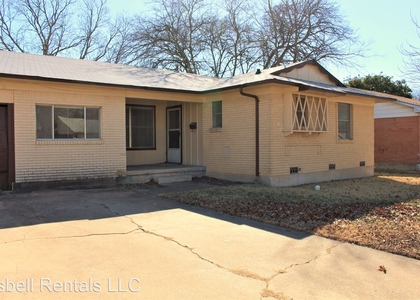 708 Alexander Street - Photo 1