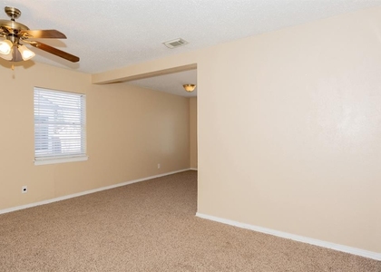 11535 Sinclair Avenue - Photo 1