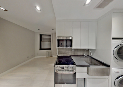 330 East 35th Street - Photo 1