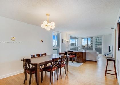 3200 Collins Ave - Photo 1