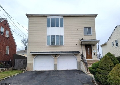 61 Cherry St - Photo 1