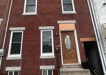 115 W Allen Street - Photo 1