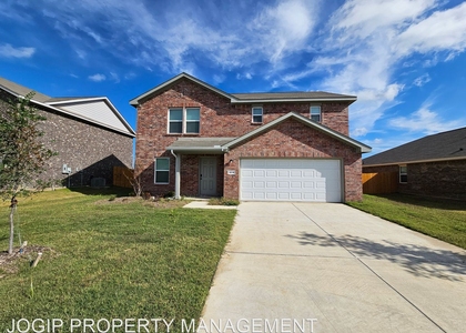 3616 Chestnut Oak Drive - Photo 1