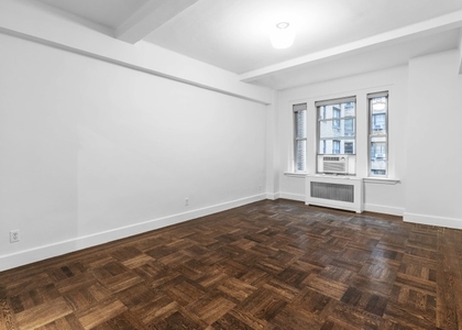 26 Fifth Avenue - Photo 1