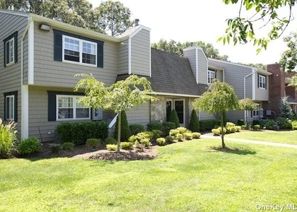 325 Lake Pointe Court - Photo 1