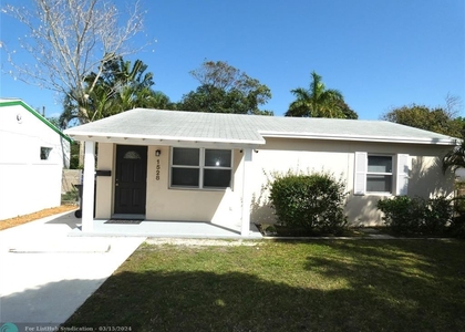 1528 Nw 1st Ave - Photo 1