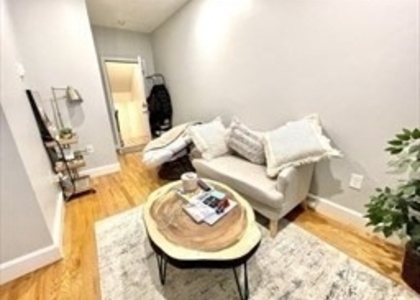 754 Huntington Ave - Photo 1