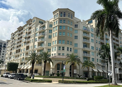 99 Se Mizner Blvd - Photo 1