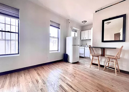 328 East 14th Street - Photo 1