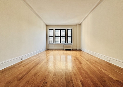 West 98th Street, 8th Floor - Photo 1