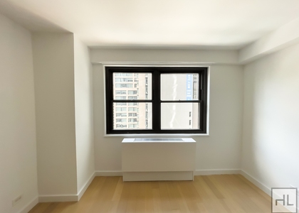 East 39th Street - Photo 1