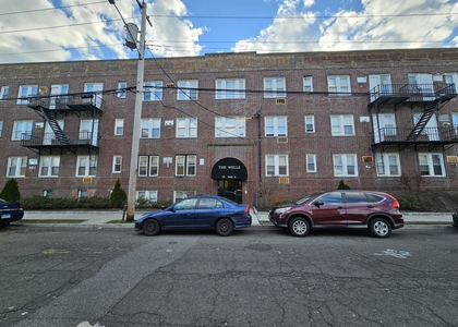 335 Wells Street - Photo 1