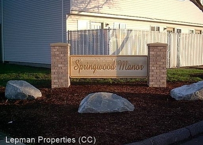 Springwood Manor 3510 Oak Se - Photo 1