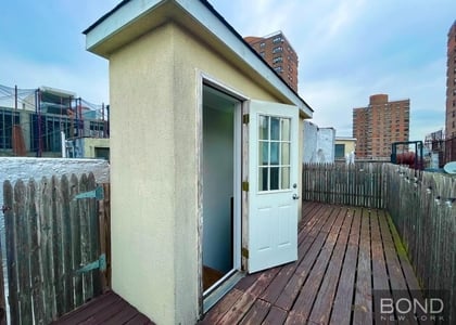 314 East 106th Street - Photo 1
